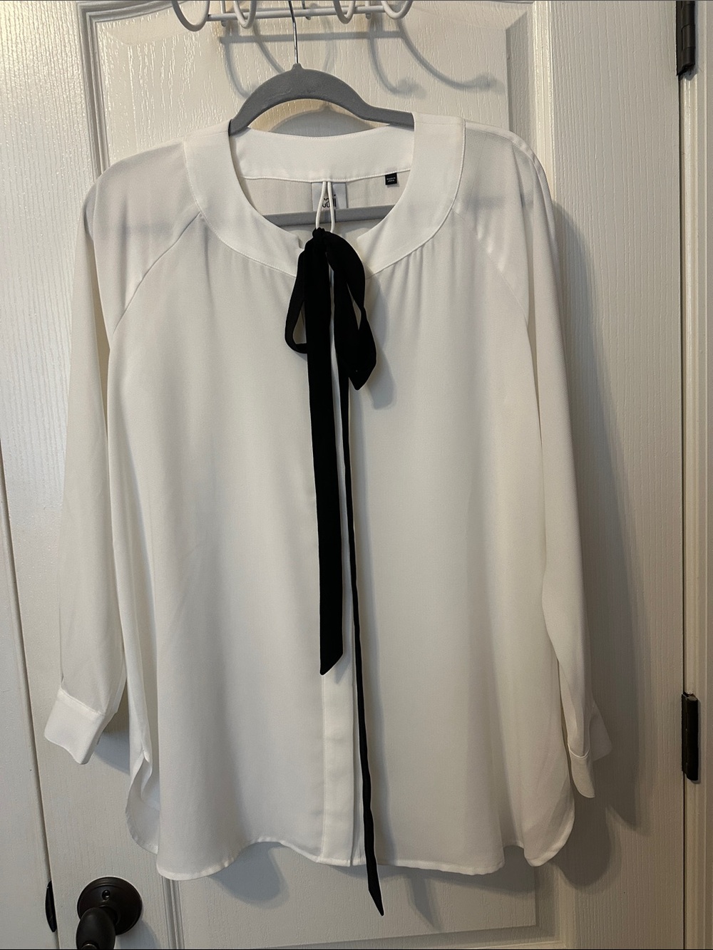 Cabi White Long-Sleeve Blouse w/ Removable Black Ribbon